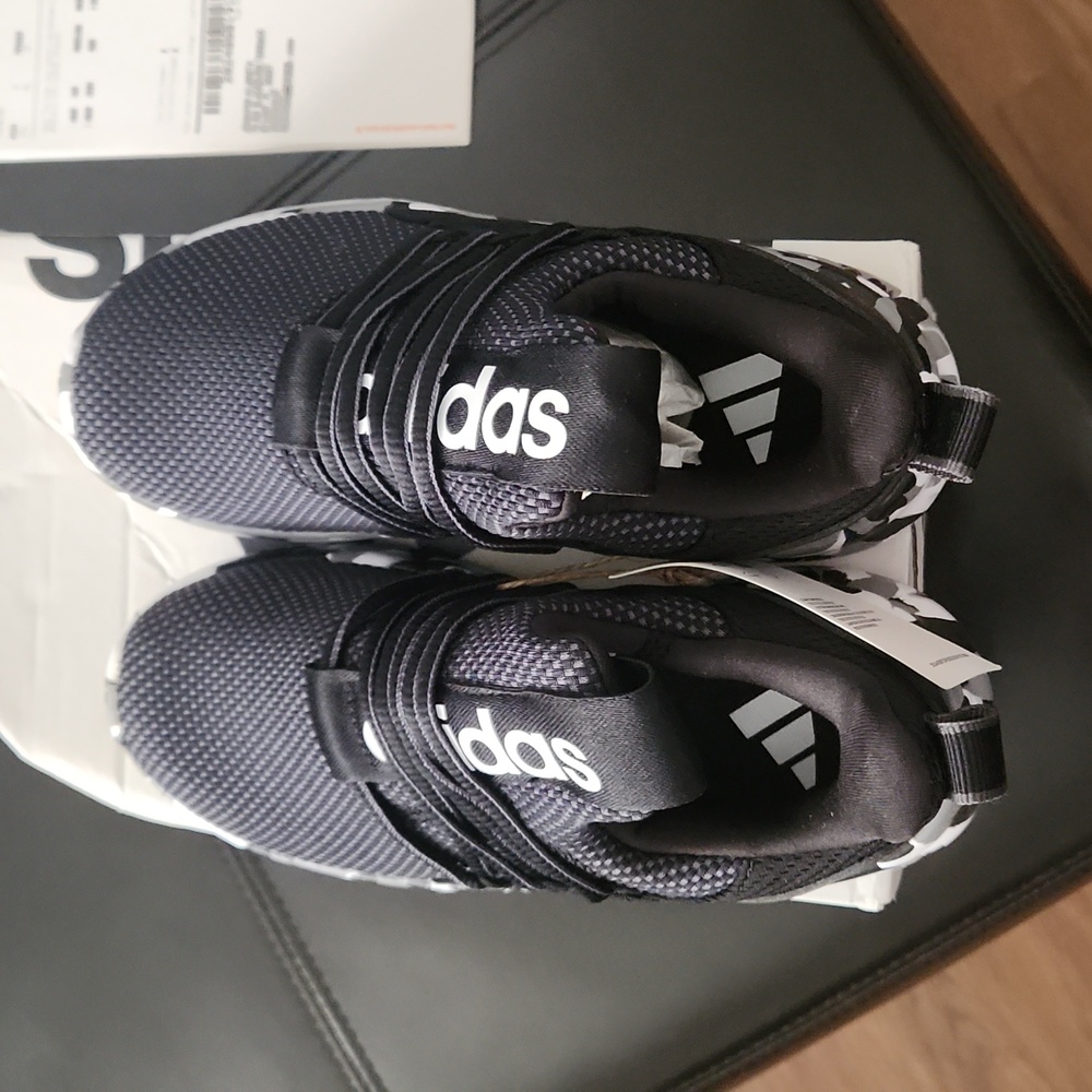 Boys Adidas Lite Racer Adapt sneaker